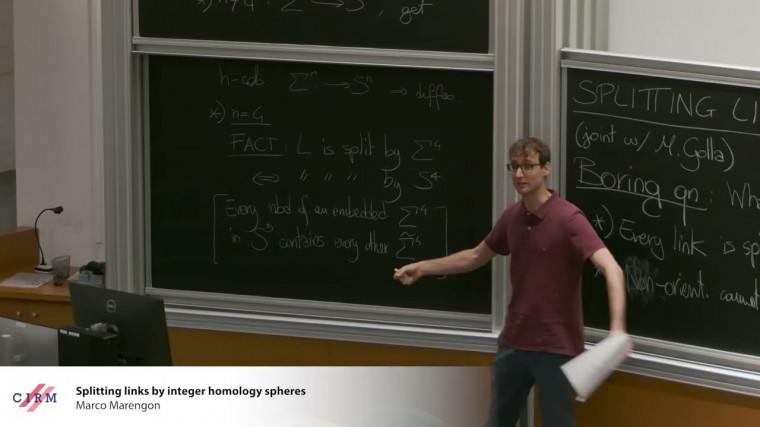 Splitting links by integer homology spheres