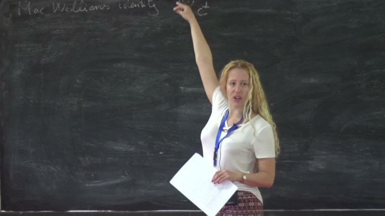 Coding theory (part 1/4)