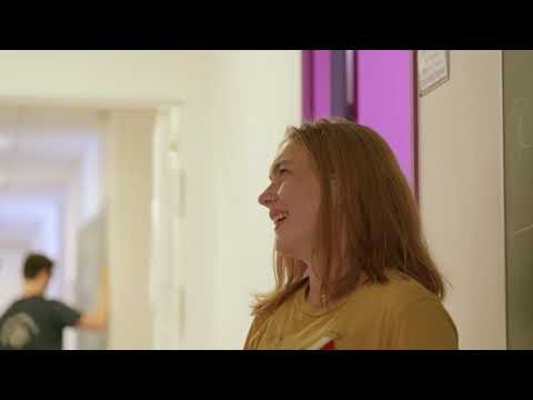 Presentation of the T2 2022 : "Groups acting on fractals, hyperbolicity and self-similarity"