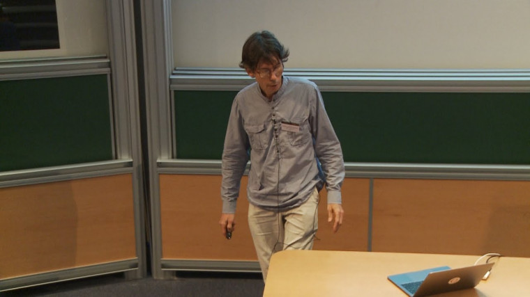 From Fractal Weyl Laws to spectral  questions on sparse directed graphs