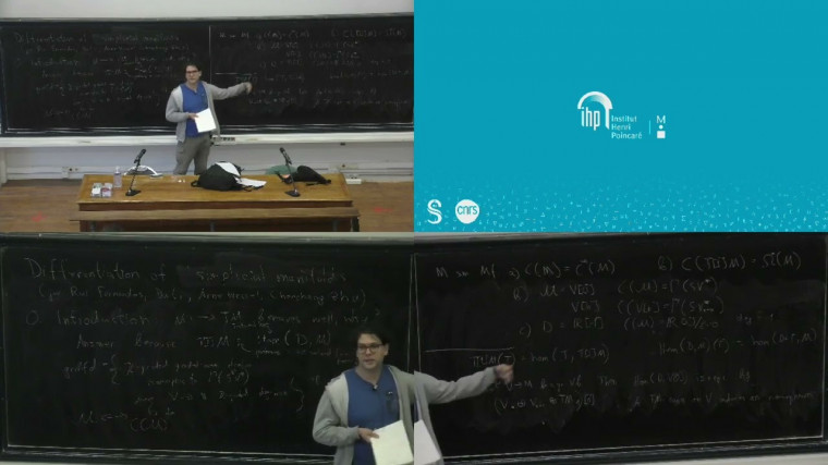 Differentiation of simplicial manifolds
