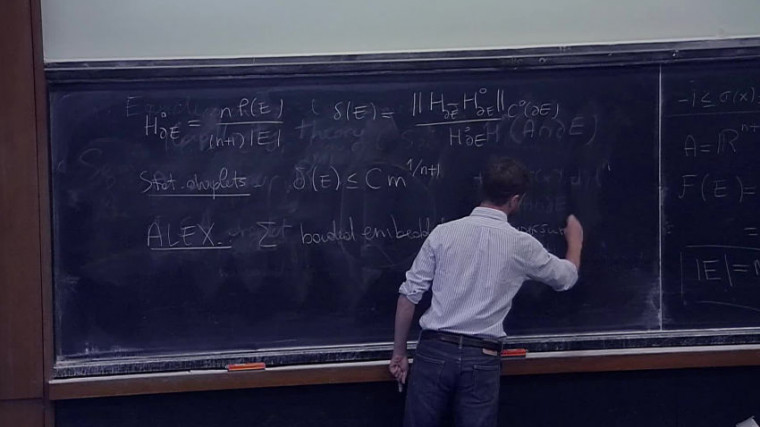 A quantitative description of almost constant mean curvature hypersurfaces
