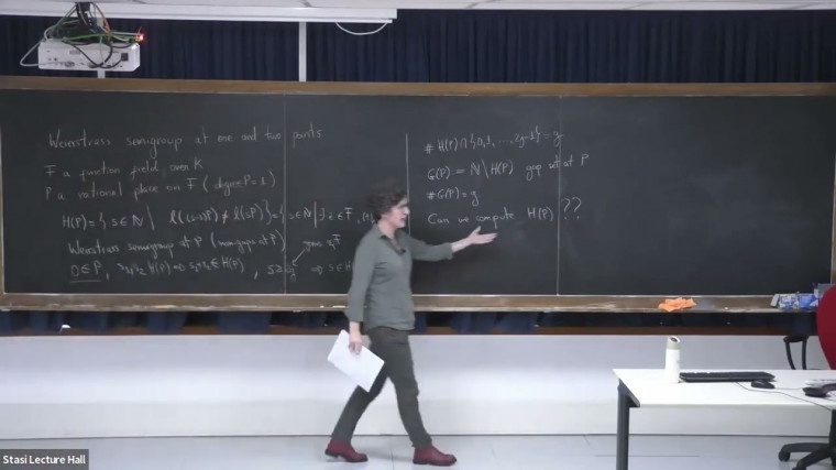 Semigroups and Algebraic Geometry Codes (2/4)