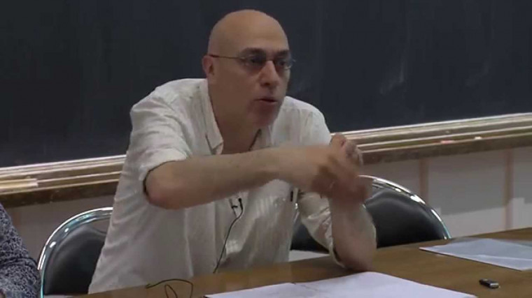 La constitution d'une bibliothéque pour une école d'ingénieurs: le cas de l'Ecole des ponts et chaussées au XIXe siècle