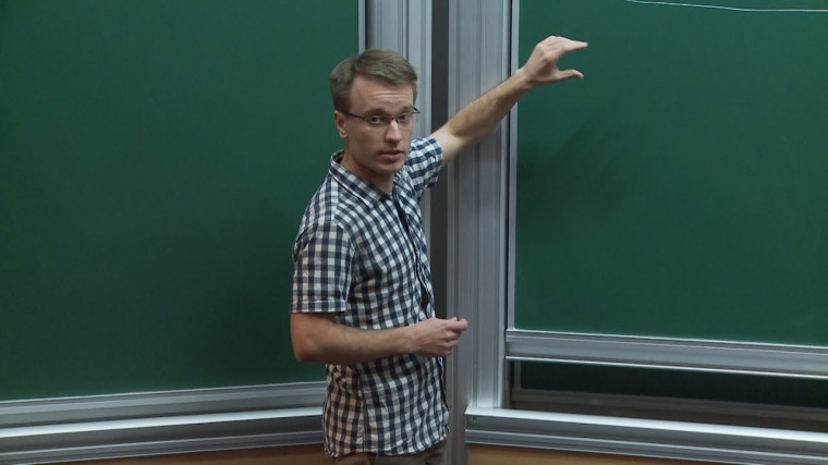 Courant sigma-models and representations of chiral Lie algebroids