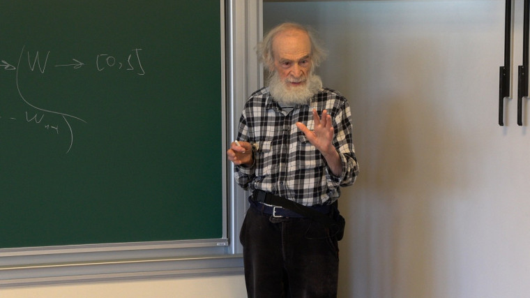 Generation, Transformation, Transmission, Memorization, Storage and Expression of Information From Cell to LLM : Signals, Structures, Knowledge and Learning (3/4)