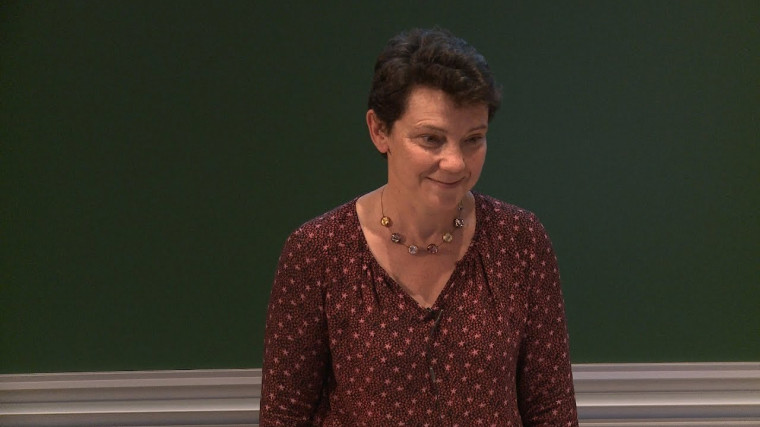 Le corps des normes de certaines extensions infinies de corps locaux