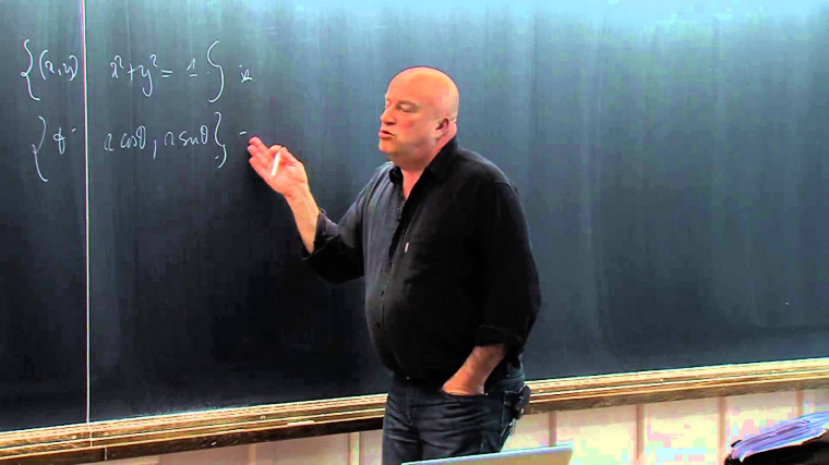 Quelques remarques à partir de la correspondance entre Joseph-Marie de Tilly et Jules Houel