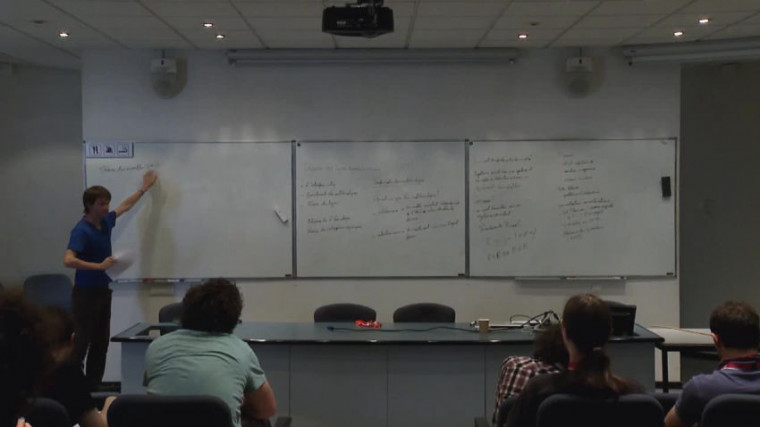 Théorie des types dépendants et axiome d'univalence