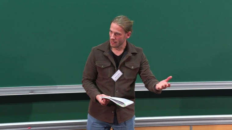 On the injective norm of random tensors and quantum states