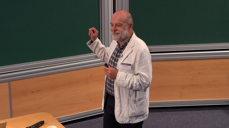 Variants of Lojasiewicz's Gradient Inequality