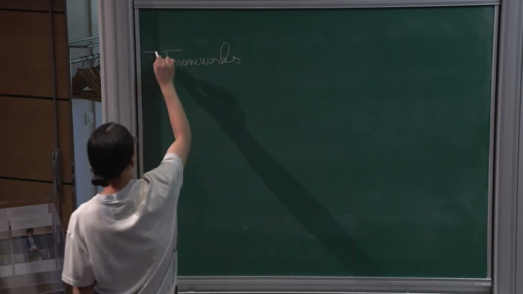 Motivic Stable Homotopy Theory (1/3)