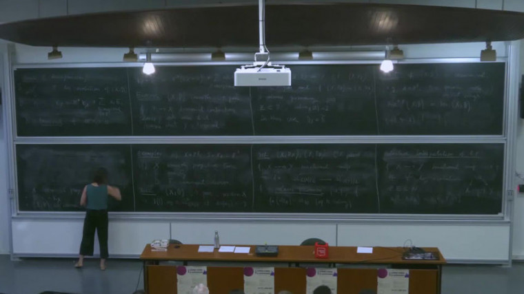 C. Araujo - Automorphisms of quartic surfaces and Cremona transformations 1