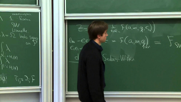 4/4 Quantum gauge theories and integrable systems