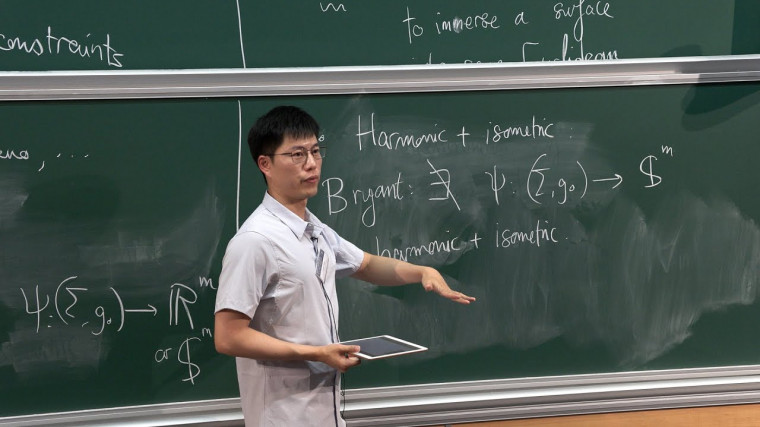 Harmonic maps in high-dimensional spheres, representations and random matrices (1/4)