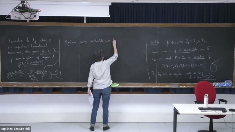 Semigroups and Algebraic Geometry Codes (1/4)