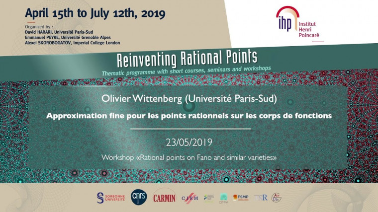 Approximation fine pour les points rationnels sur les corps de fonctions