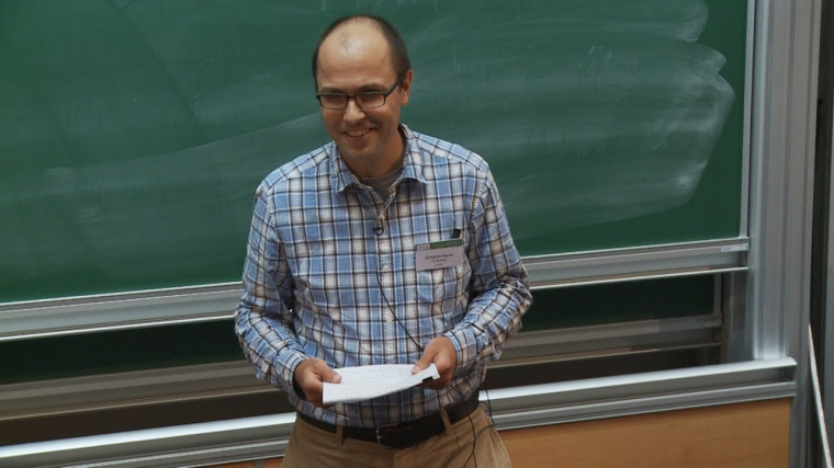 Hochschild and cyclic homology of log schemes