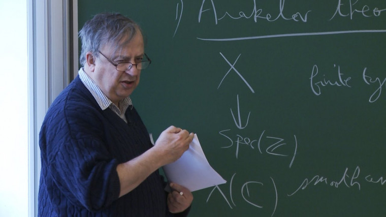 1/4 On the Arakelov theory of arithmetic