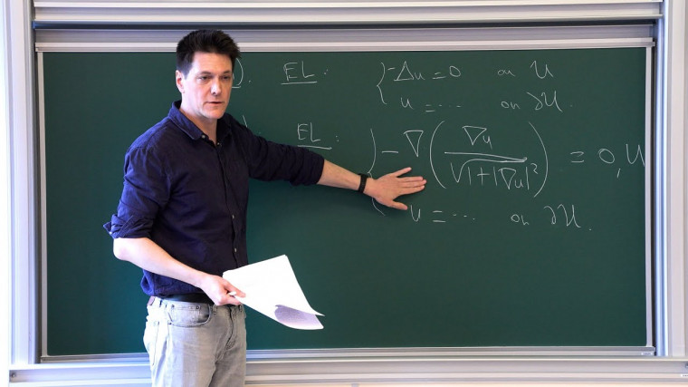 Regularity Theory of Kinetic Equations with Rough Coefficients (1/4)