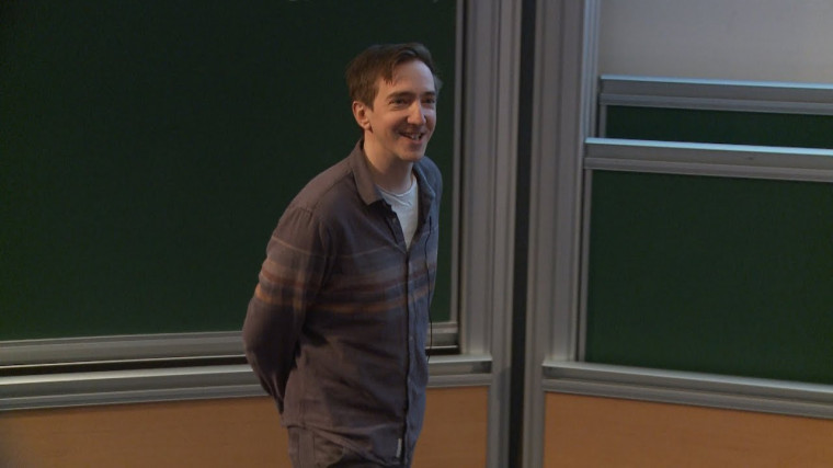 Quantum cluster algebras via factorization homology