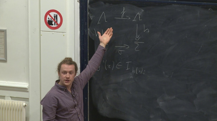 [1171] Théorie de forçage des homéomorphismes de surfaces